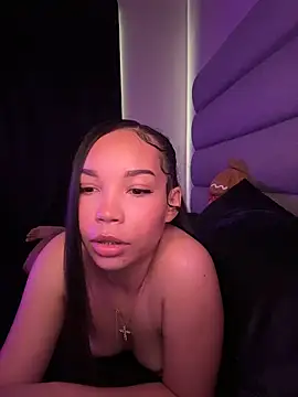 Snapshot of nikkiloveee chatting on 02-02-26, 09:25 nikkiloveee online show from 02-02-26, 09:25