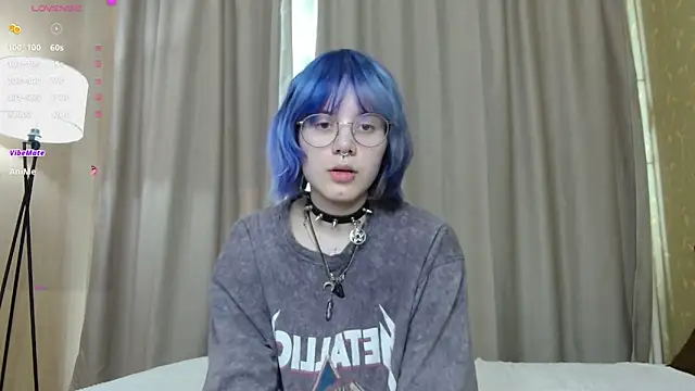 KellePourier online show from 04-15-26, 06:19