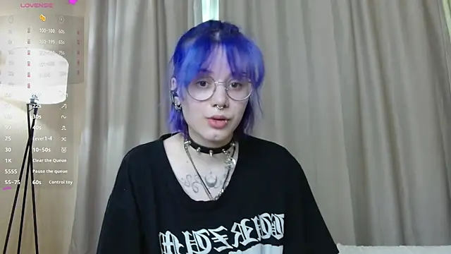 KellePourier online show from 04-17-26, 06:05