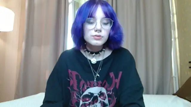 Snapshot of KellePourier chatting on 05-05-26, 06:16 KellePourier online show from 05-05-26, 06:16