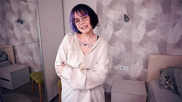 KellePourier online show from 11-04-25, 06:55