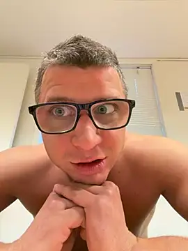 Snapshot of PolishBoy1995 chatting on 11-12-25, 01:59 PolishBoy1995 online show from 11-12-25, 01:59
