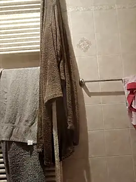 Snapshot of Pinos8700 chatting on 10-30-25, 10:17 Pinos8700 online show from 10-30-25, 10:17