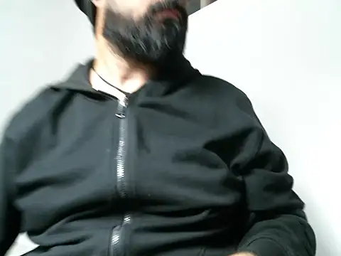 Snapshot of thethickbear chatting on 03-20-26, 02:34 thethickbear online show from 03-20-26, 02:34