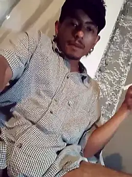 SkinniYamo online show from 03-20-26, 06:58