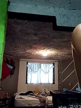 SkinniYamo online show from 03-27-26, 03:46