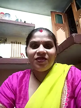 Snapshot of HayatKapoor chatting on 11-08-25, 05:27 HayatKapoor online show from 11-08-25, 05:27