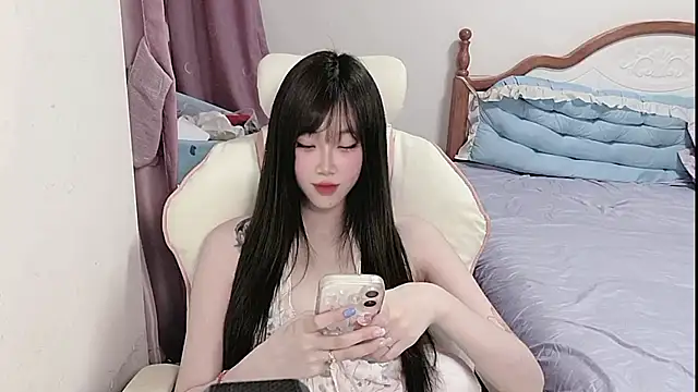 Snapshot of Vivian-88 chatting on 05-27-26, 05:26 Vivian-88 online show from 05-27-26, 05:26