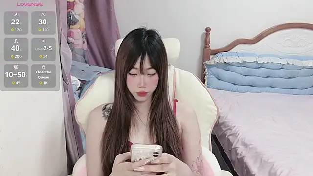Snapshot of Vivian-88 chatting on 03-24-26, 01:05 Vivian-88 online show from 03-24-26, 01:05