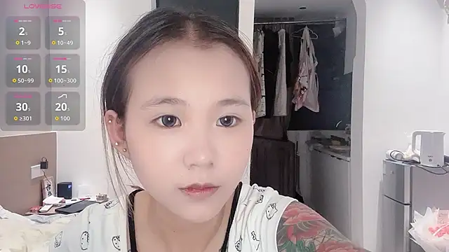 Snapshot of Xiaoyumi61 chatting on 10-30-25, 09:51 Xiaoyumi61 online show from 10-30-25, 09:51