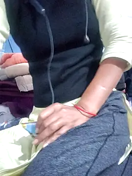 Hot-Rubyy online show from 12-03-25, 07:52