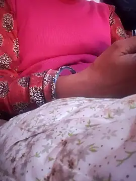 Hot-Rubyy online show from 01-18-26, 04:43