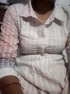 Hot-Rubyy online show from 04-07-26, 06:32