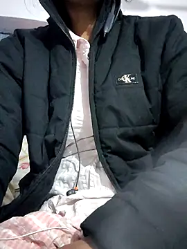 Hot-Rubyy online show from 12-15-25, 07:25