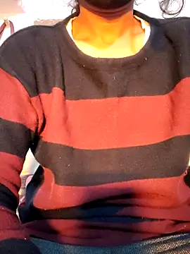 Hot-Rubyy online show from 11-30-25, 03:57