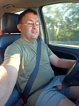 Latinesc online show from 02-24-26, 10:10