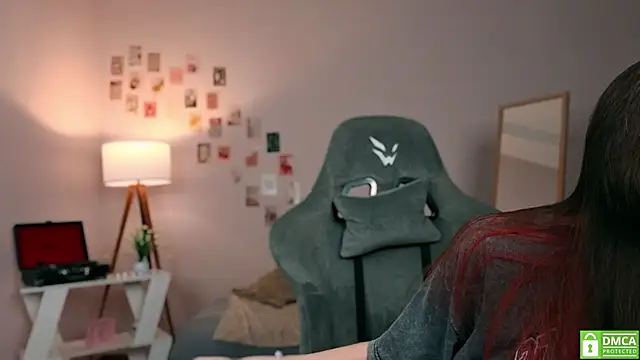 yourfrenchteacher online show from 10-28-25, 03:40