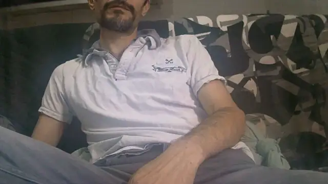 Snapshot of Ash59055 chatting on 06-22-26, 03:31 Ash59055 online show from 06-22-26, 03:31