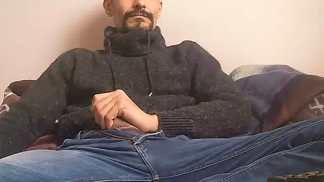 Ash59055 online show from 12-21-25, 12:07