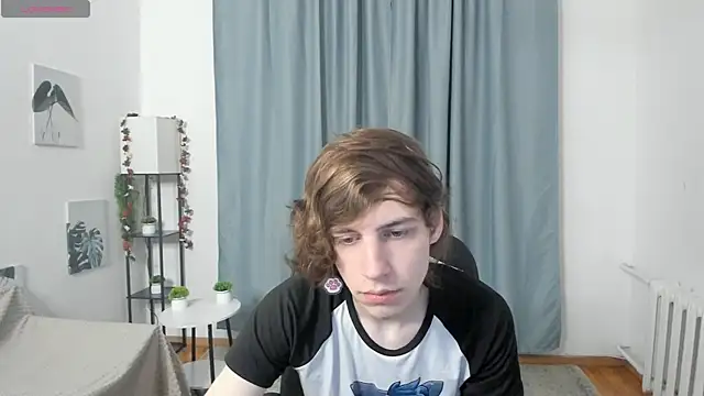 AvenGlow online show from 12-15-25, 05:13