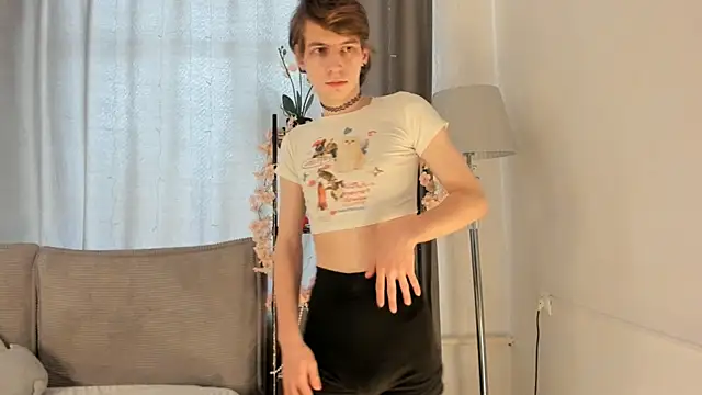 AvenGlow online show from 04-05-26, 06:09