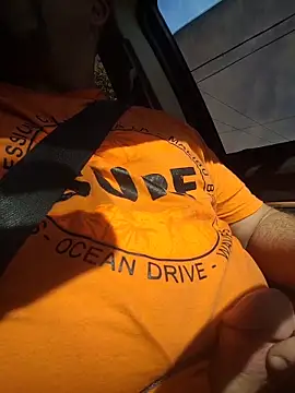 Tincho1051 online show from 03-09-26, 01:14