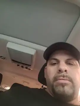 Tincho1051 online show from 11-29-25, 05:24