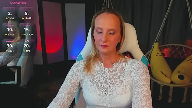 ScarlettPalmer online show from 11-26-25, 10:15