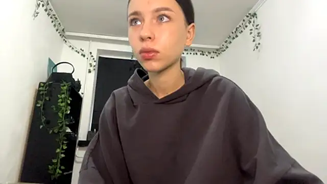 LilithFlamey online show from 10-29-25, 07:18