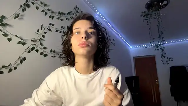 LilithFlamey online show from 11-29-25, 04:07