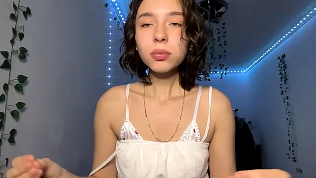 LilithFlamey online show from 11-20-25, 04:07