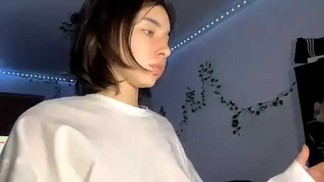 LilithFlamey online show from 11-25-25, 04:18