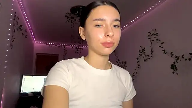 LilithFlamey online show from 11-24-25, 04:18