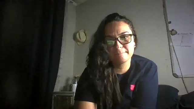 Snapshot of lilMissMarli chatting on 03-17-26, 08:01 lilMissMarli online show from 03-17-26, 08:01