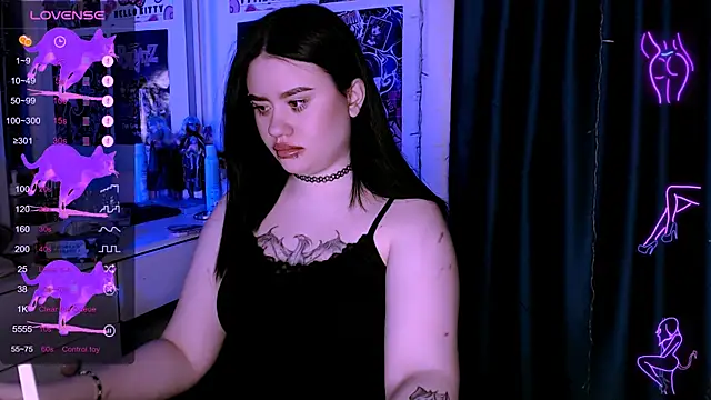Snapshot of Meow_Marie chatting on 04-14-26, 10:48 Meow Marie online show from 04-14-26, 10:48