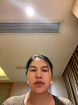 Qt889999 online show from 11-08-25, 02:20