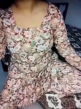 Snapshot of Itz_disha2 chatting on 10-26-25, 05:13 Itz disha2 online show from 10-26-25, 05:13