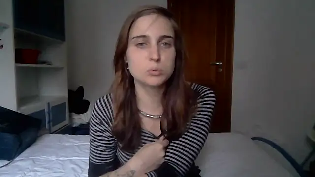 SinnEmily online show from 03-07-26, 04:34