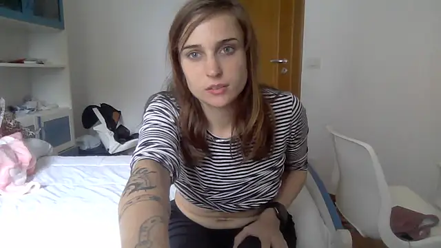 SinnEmily online show from 02-19-26, 01:41