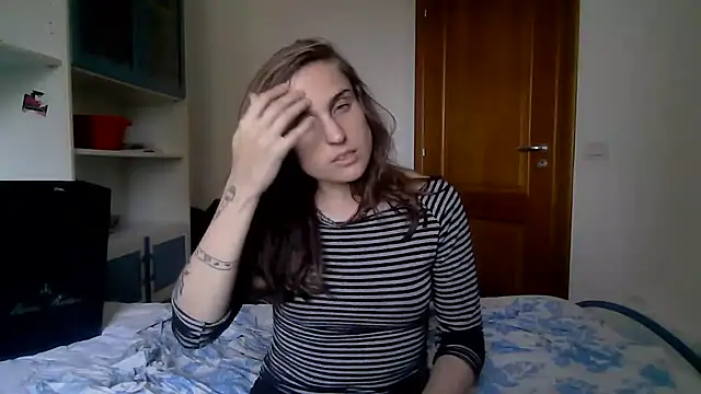 SinnEmily online show from 03-08-26, 03:59