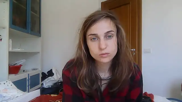 SinnEmily online show from 04-07-26, 09:00