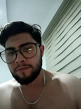 Mstfaavan64 online show from 04-03-26, 12:17