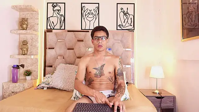 Andrew Haalls online show from 02-21-26, 09:06