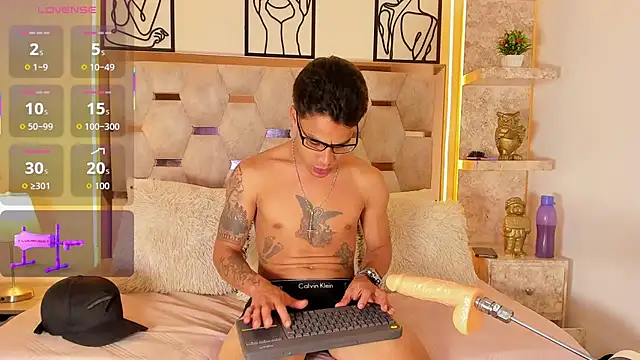 Andrew Haalls online show from 10-30-25, 02:47