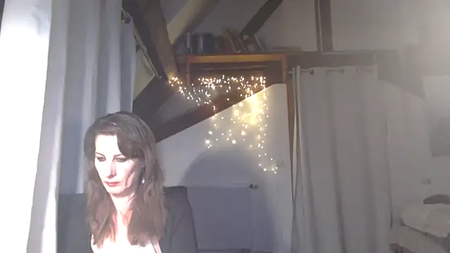 MissDyannis online show from 04-10-26, 06:48