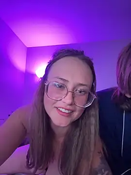 Snapshot of kaylacarson chatting on 10-27-25, 03:51 kaylacarson online show from 10-27-25, 03:51