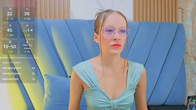 Snapshot of Salome_cruxx chatting on 05-30-26, 12:11 Salome cruxx online show from 05-30-26, 12:11