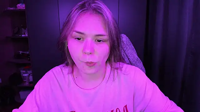 sophia lix online show from 11-12-25, 06:12