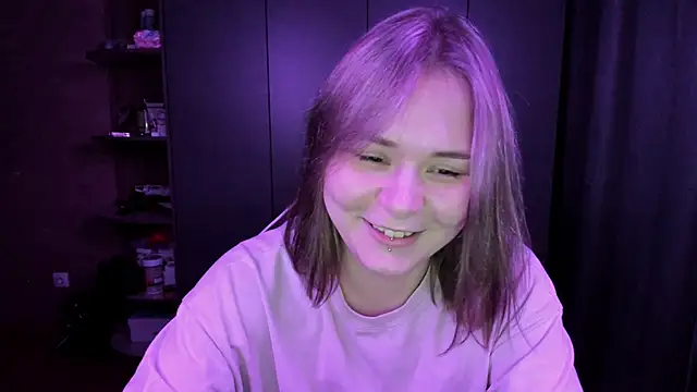 sophia lix online show from 11-16-25, 04:45