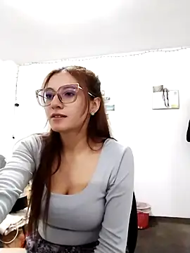 bellastorme04 online show from 04-02-26, 02:52